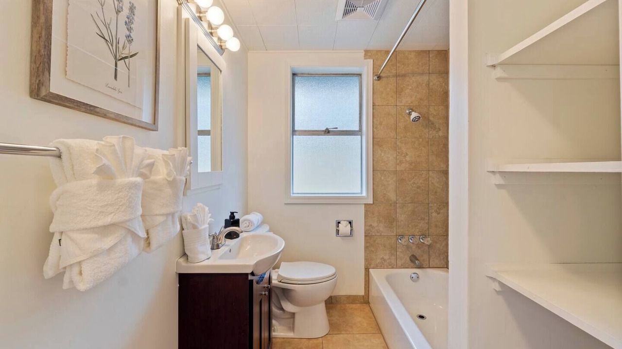 Photo of Bathroom in West Woodland