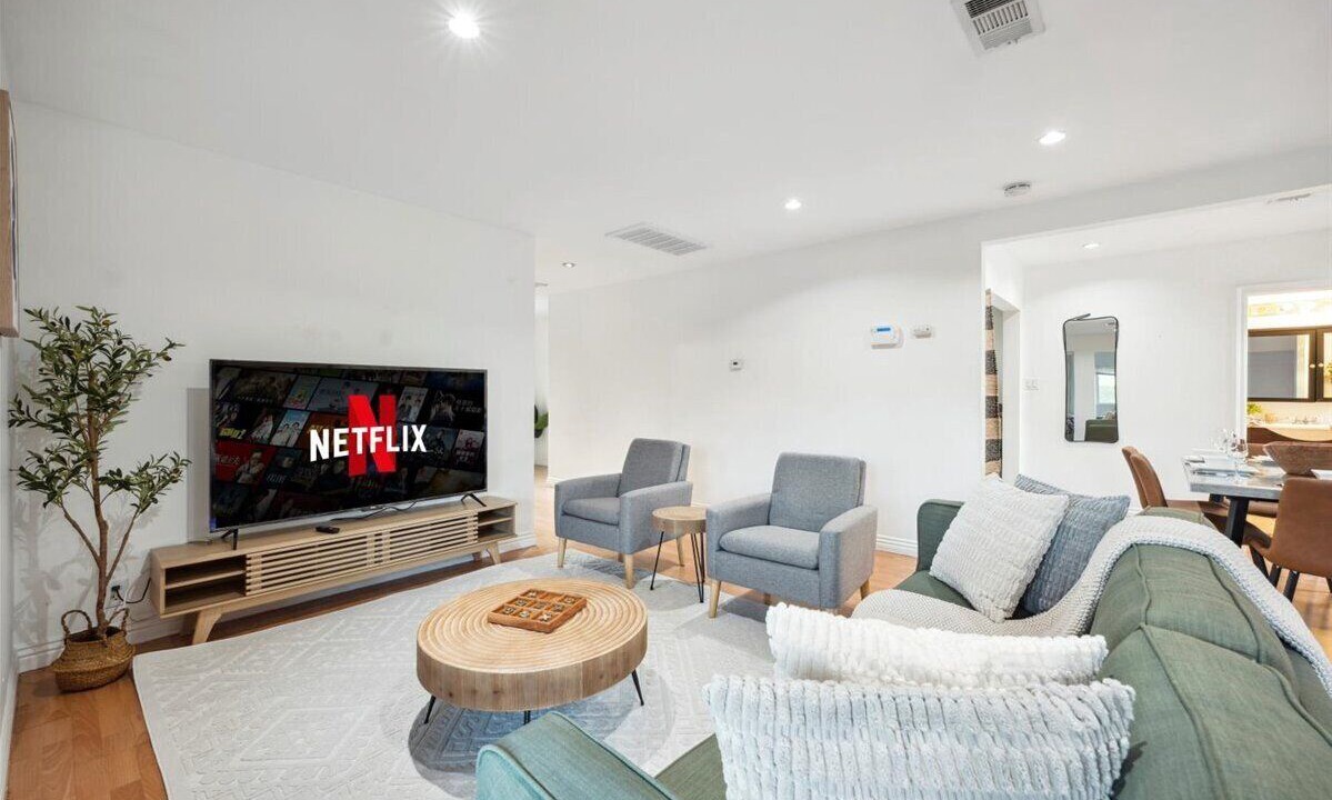 Photo of Livingroom in North Hollywood