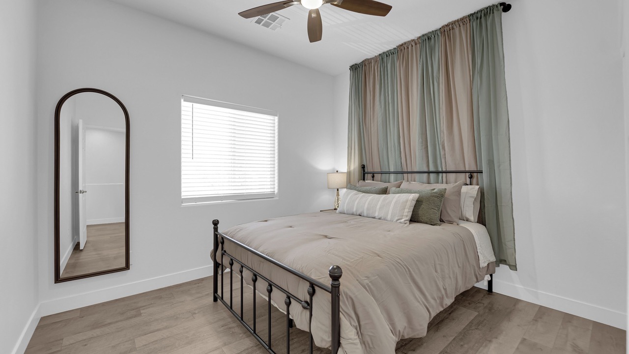 Photo of Bedroom in Sunrise Manor