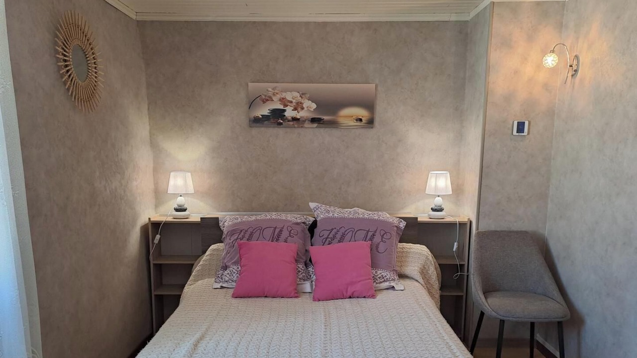 Photo of Bedroom in Labastide-de-Levis
