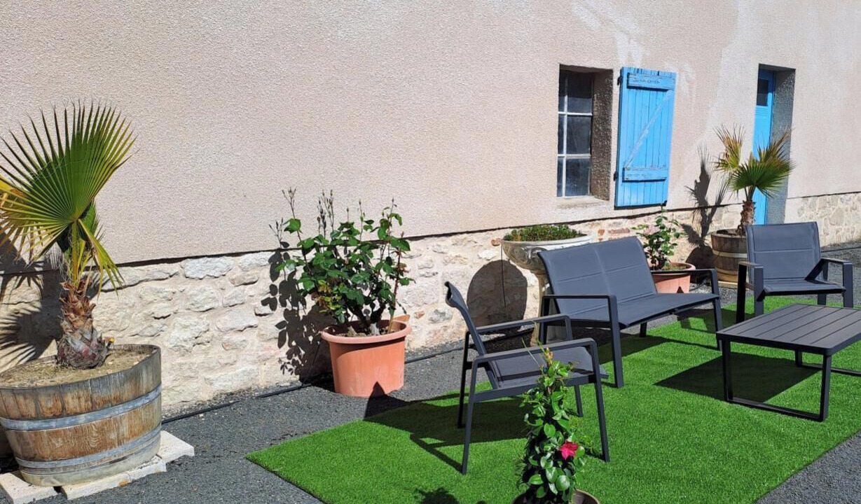 Photo of Patio Balcony in Labastide-de-Levis