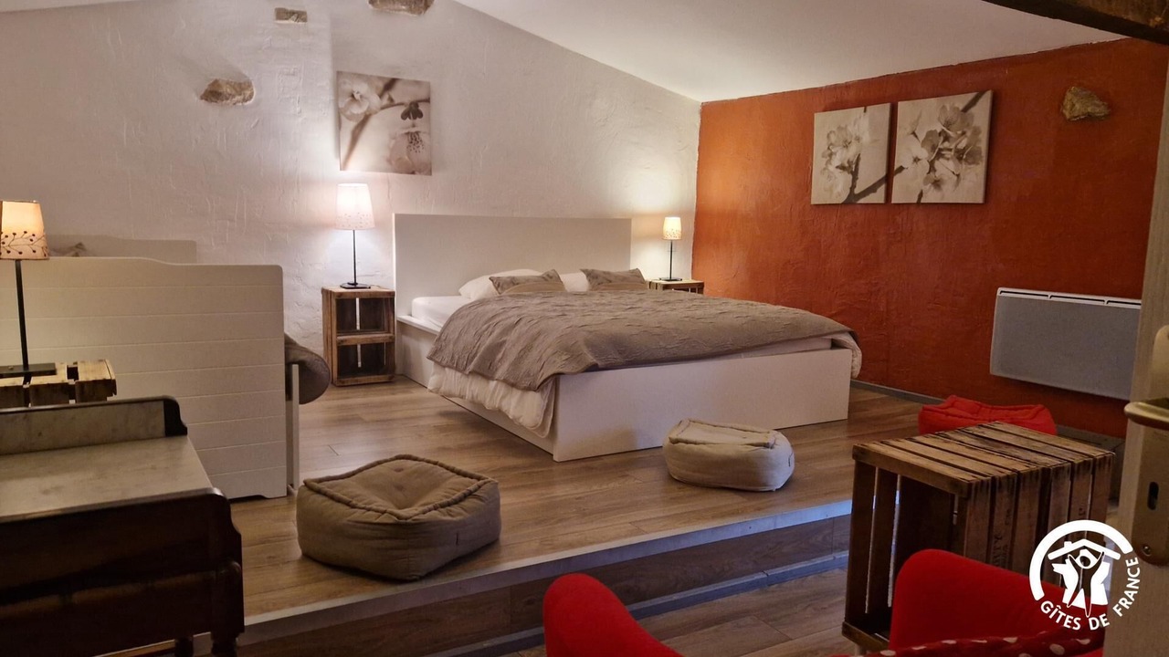 Photo of Bedroom in Larroque