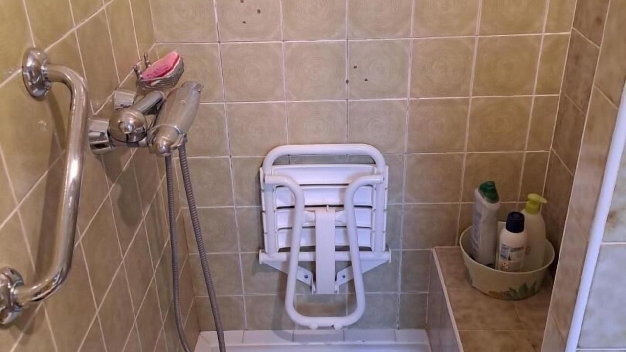 Photo of Bathroom in Castres