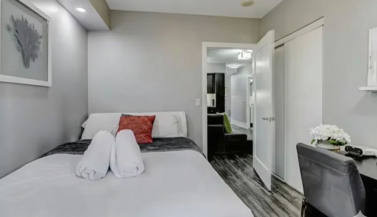 Photo of Bedroom in Toronto Entertainment District
