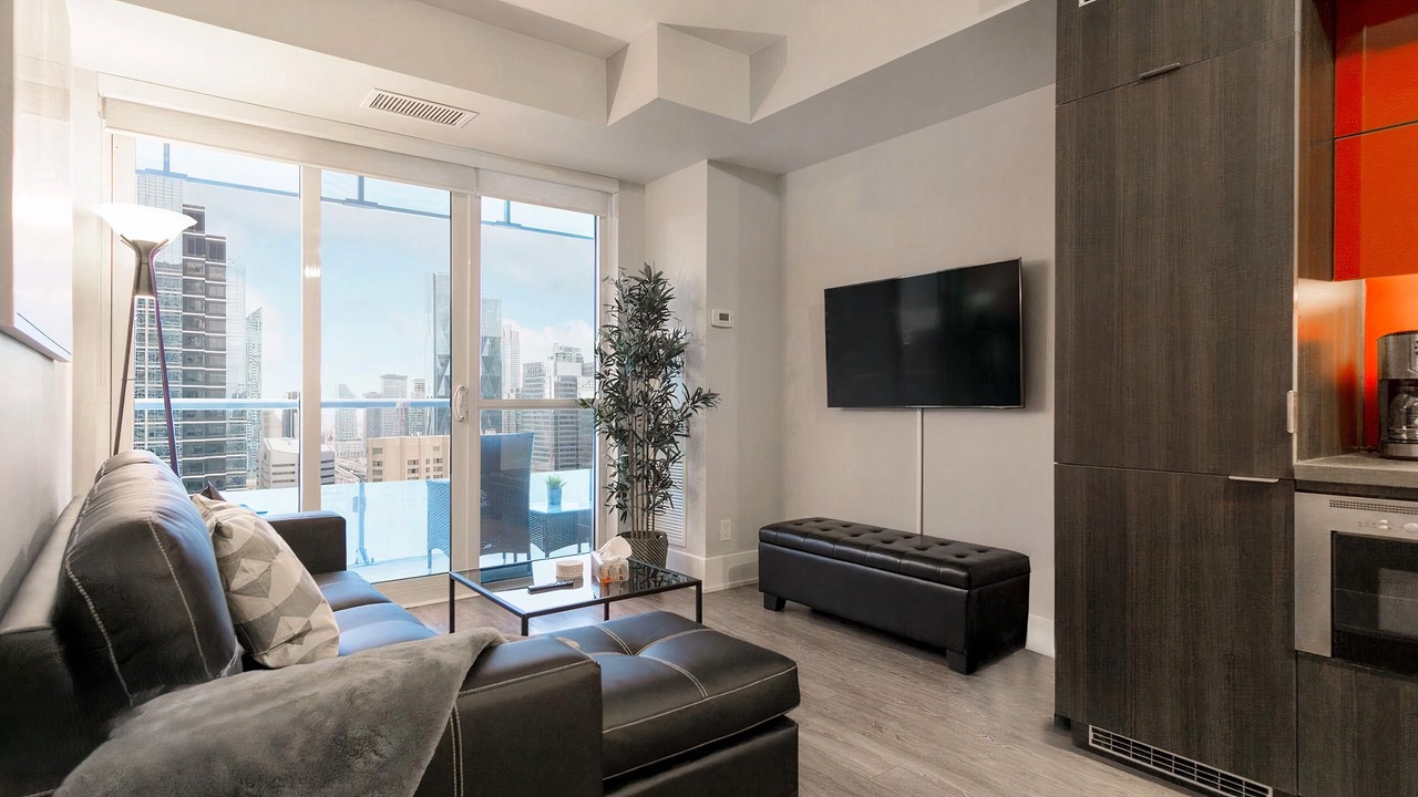 Photo of Livingroom in Toronto Entertainment District