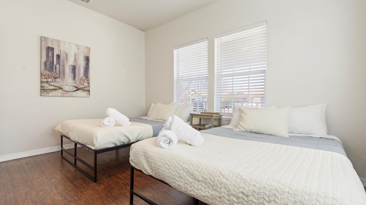 Photo of Bedroom in Woodlawn Lake