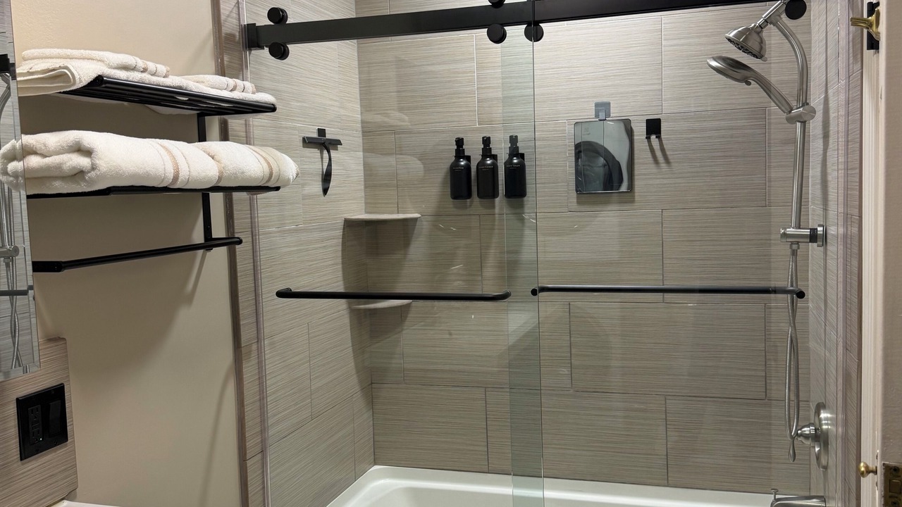Photo of Bathroom in Agoura Hills