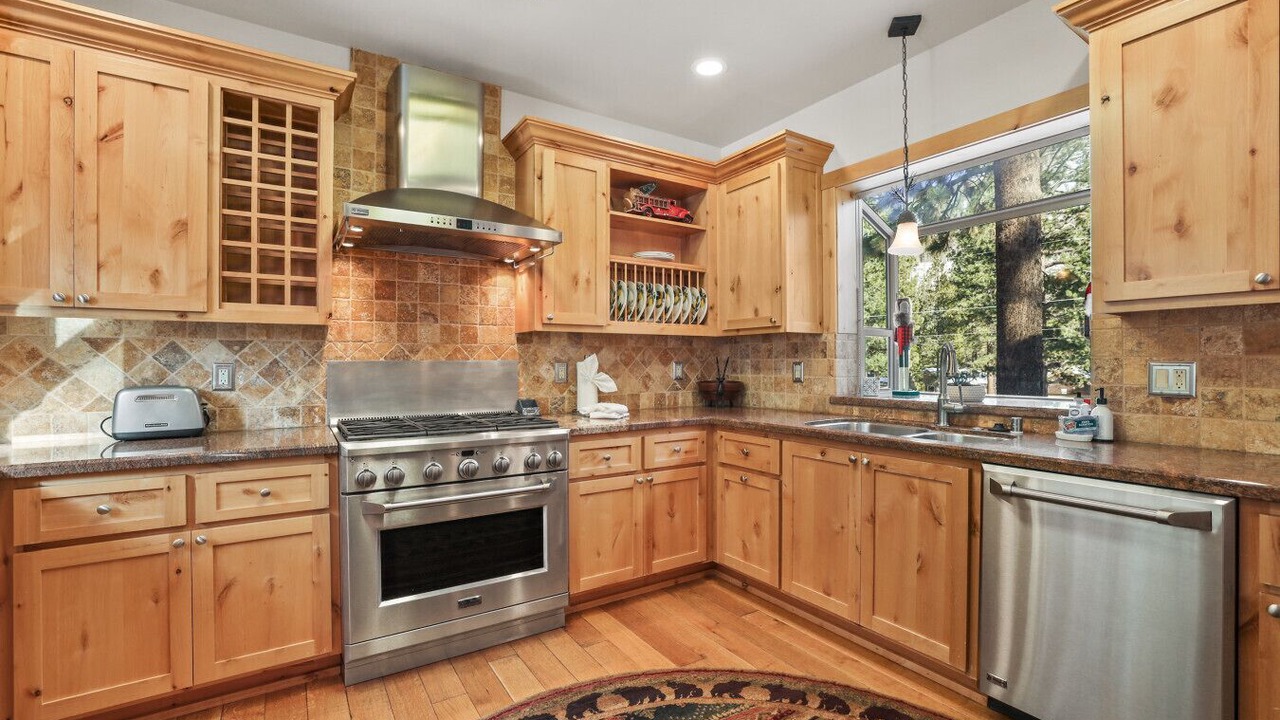 Photo of Kitchen in Christmas Valley