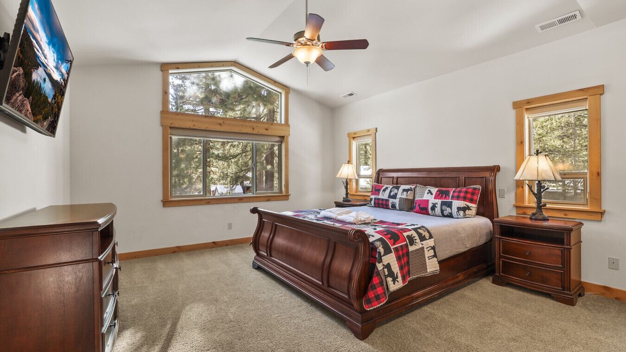 Photo of Bedroom in Christmas Valley