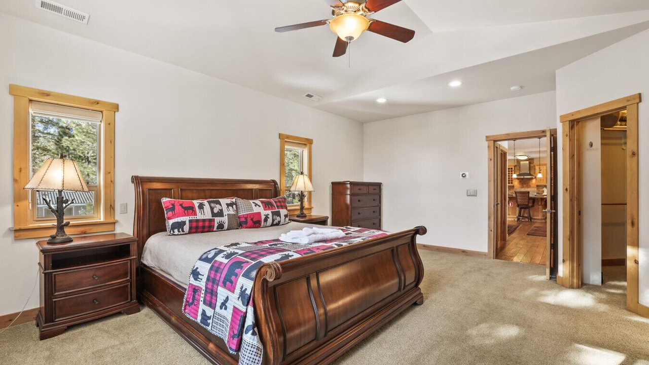Photo of Bedroom in Christmas Valley