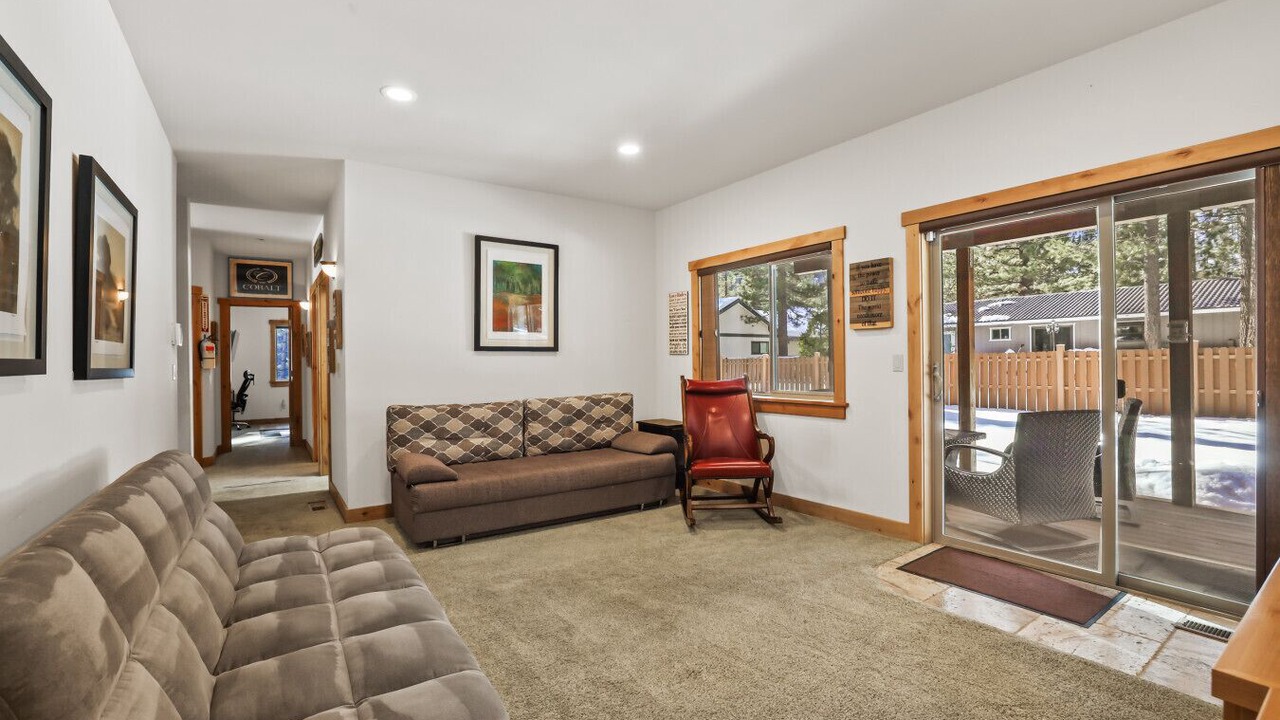 Photo of Livingroom in Christmas Valley