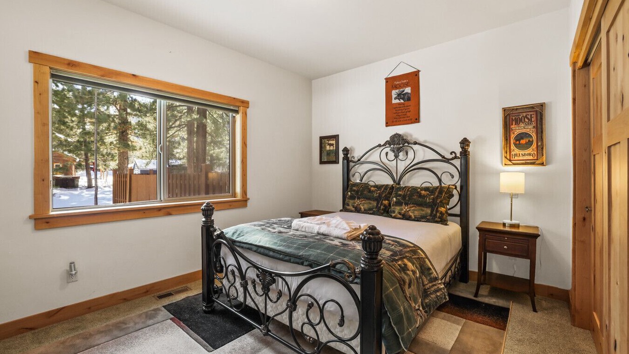 Photo of Bedroom in Christmas Valley