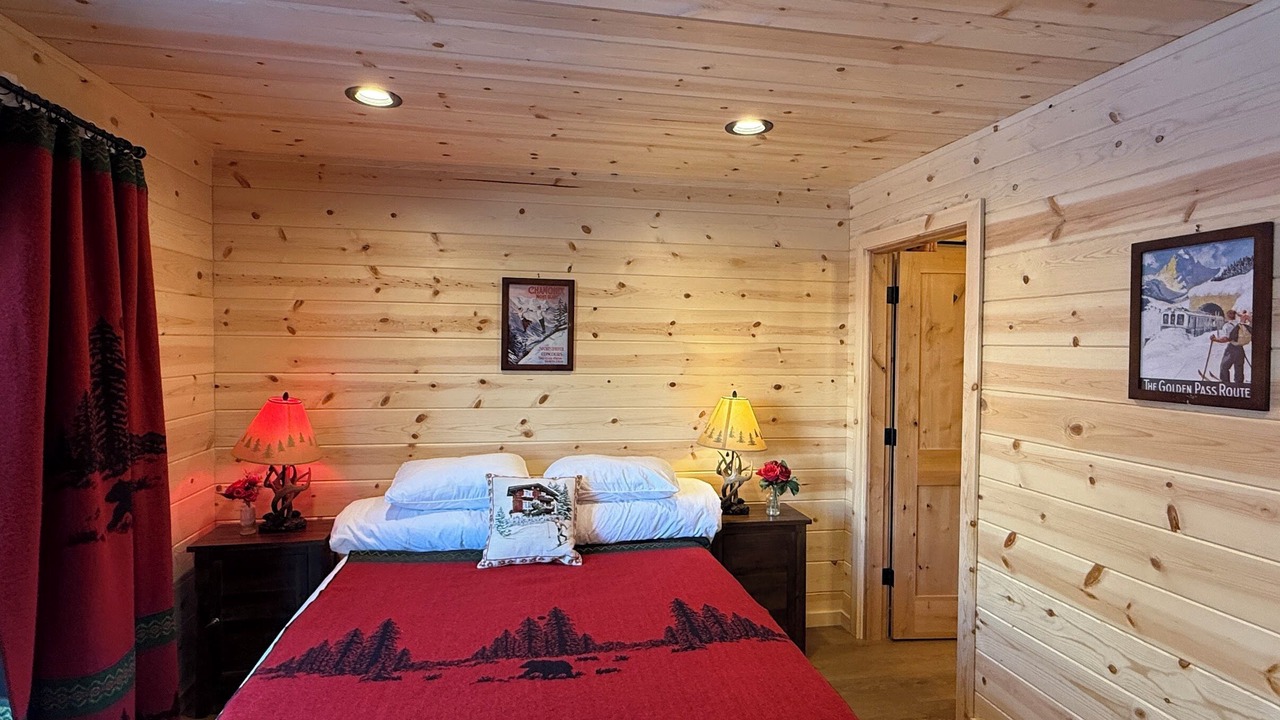 Photo of Bedroom in Government Camp