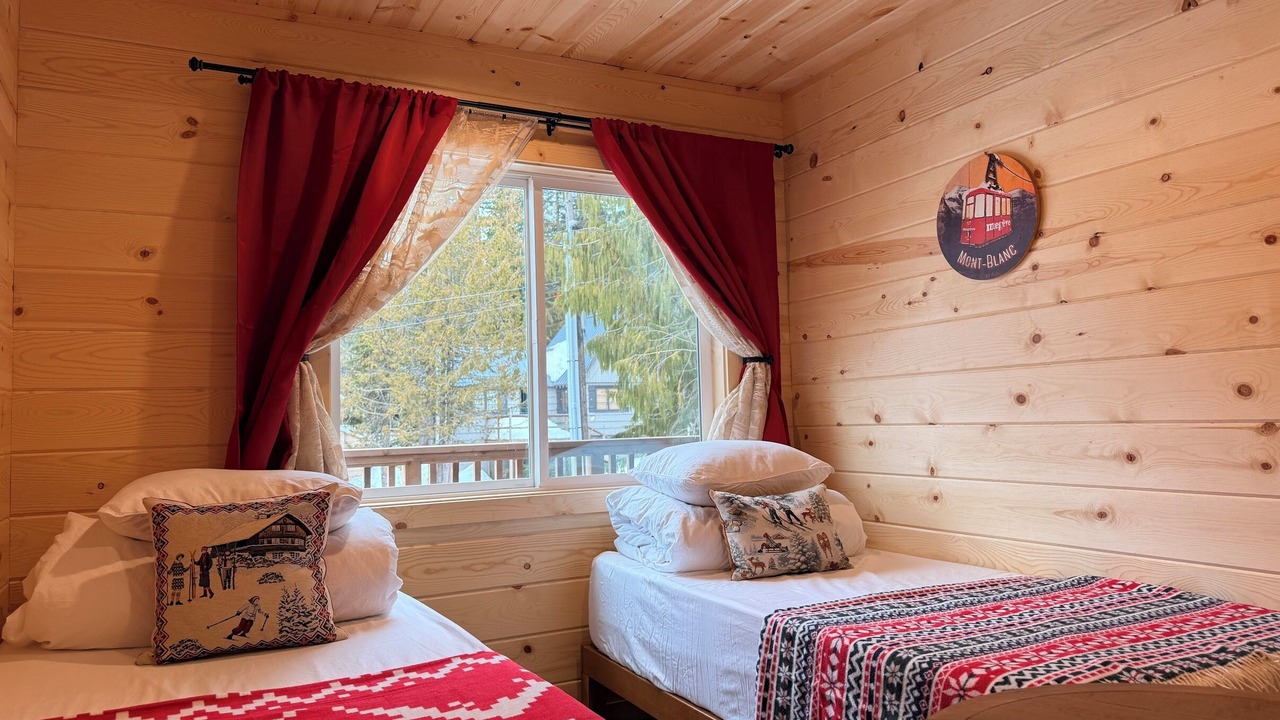 Photo of Bedroom in Government Camp