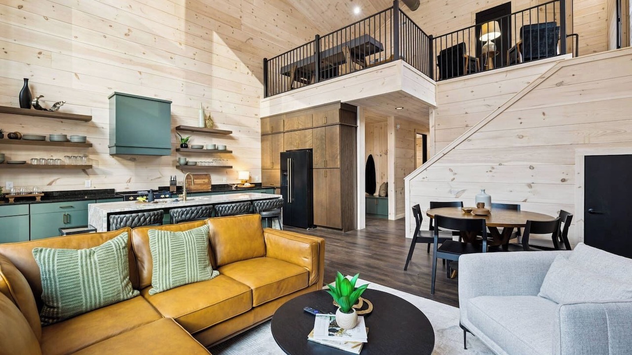 Photo of Livingroom in Pittman Center
