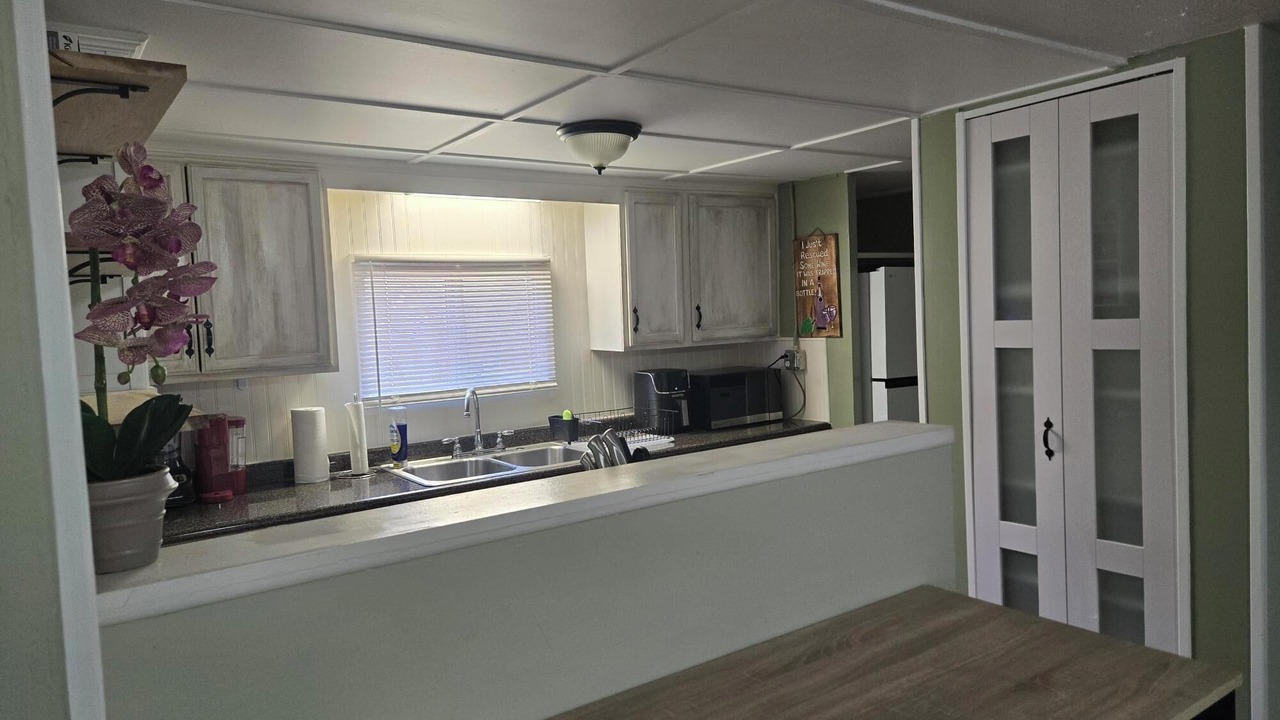 Photo of Kitchen in Oak Ridge