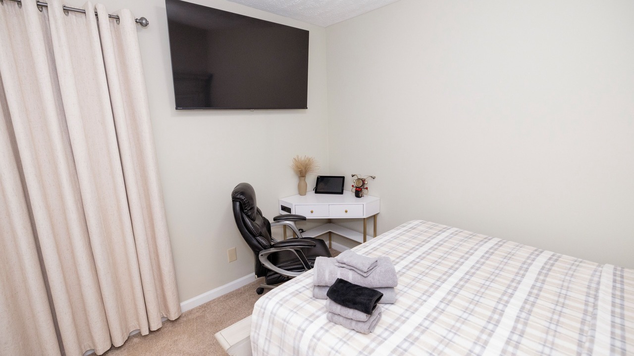 Photo of Bedroom in Cape Fear