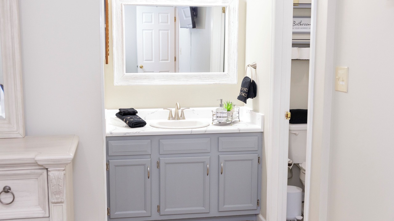 Photo of Bathroom in Cape Fear