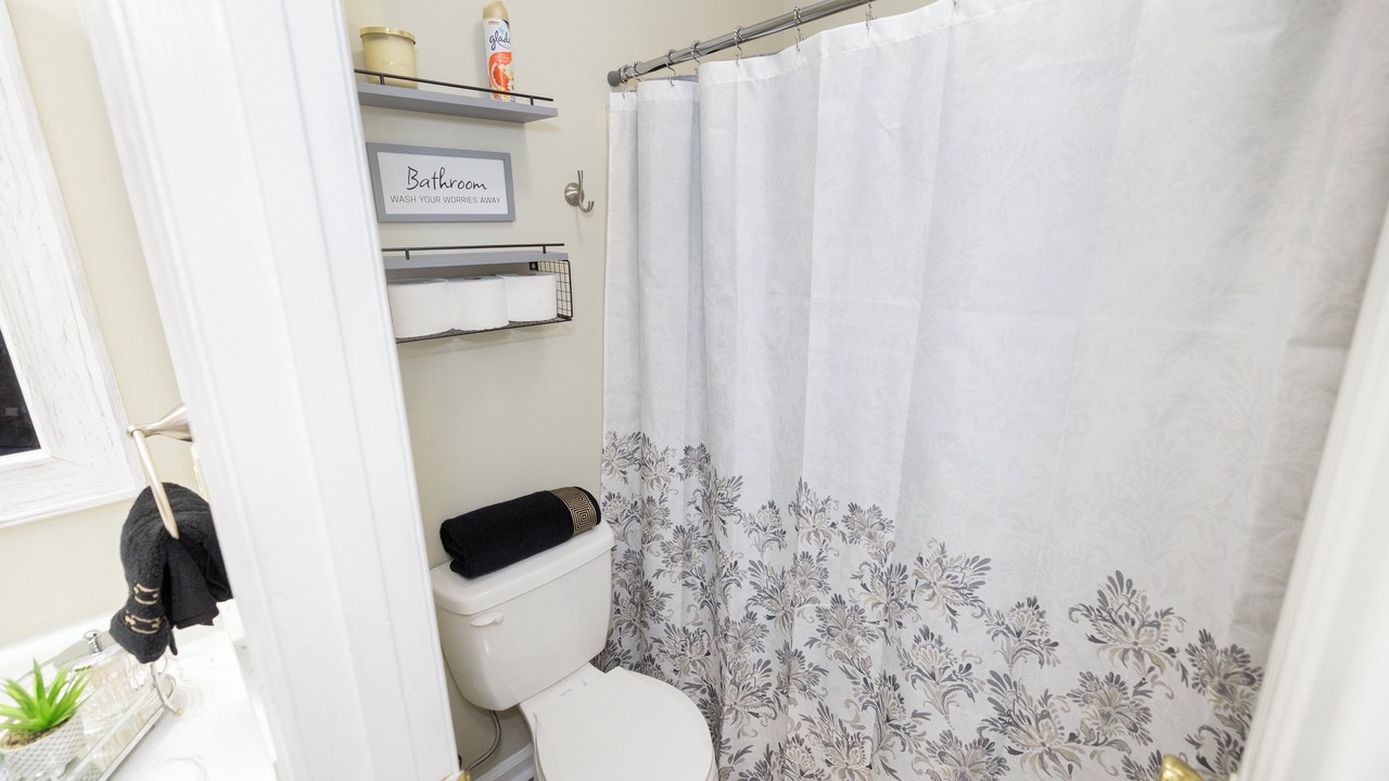 Photo of Bathroom in Cape Fear