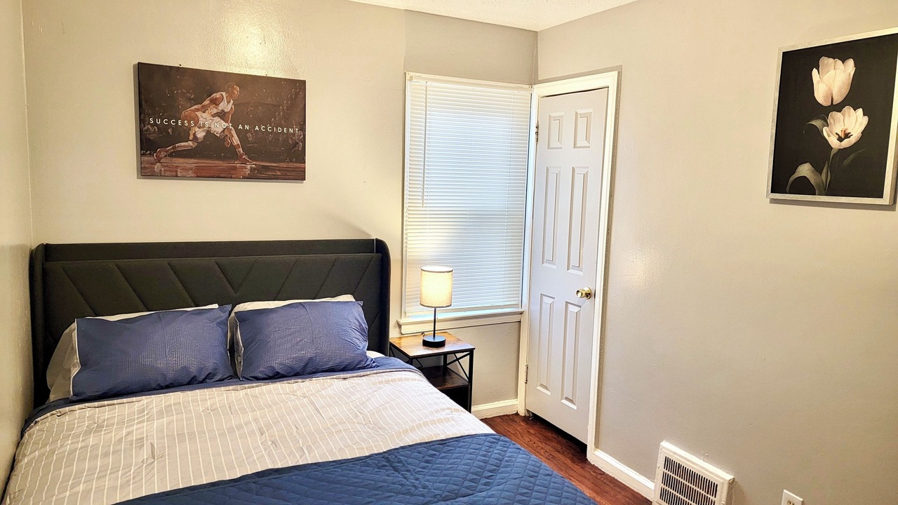 Photo of Bedroom in Detroit