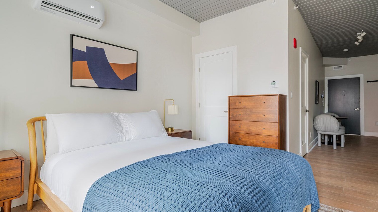Photo of Bedroom in Downtown Boston
