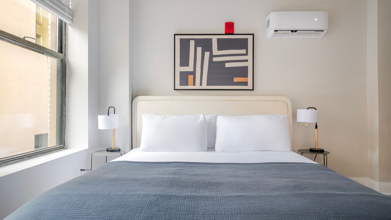 Photo of Bedroom in Downtown Boston