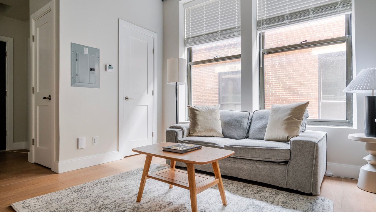 Photo of Livingroom in Downtown Boston