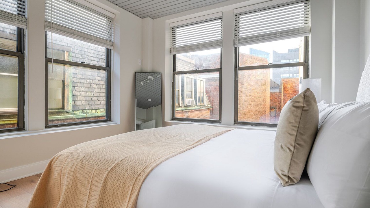 Photo of Bedroom in Downtown Boston