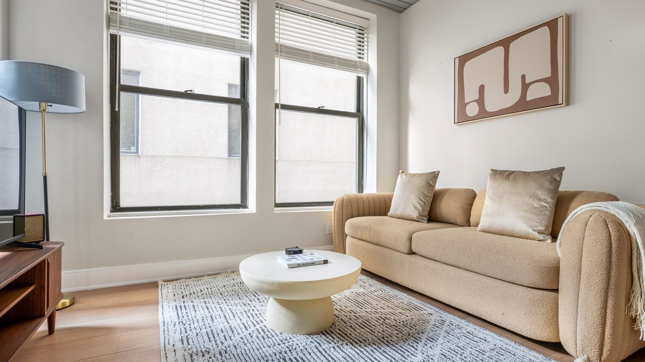 Photo of Livingroom in Downtown Boston