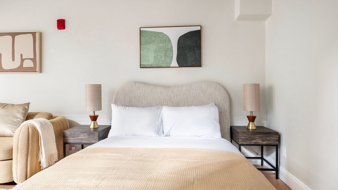 Photo of Bedroom in Downtown Boston