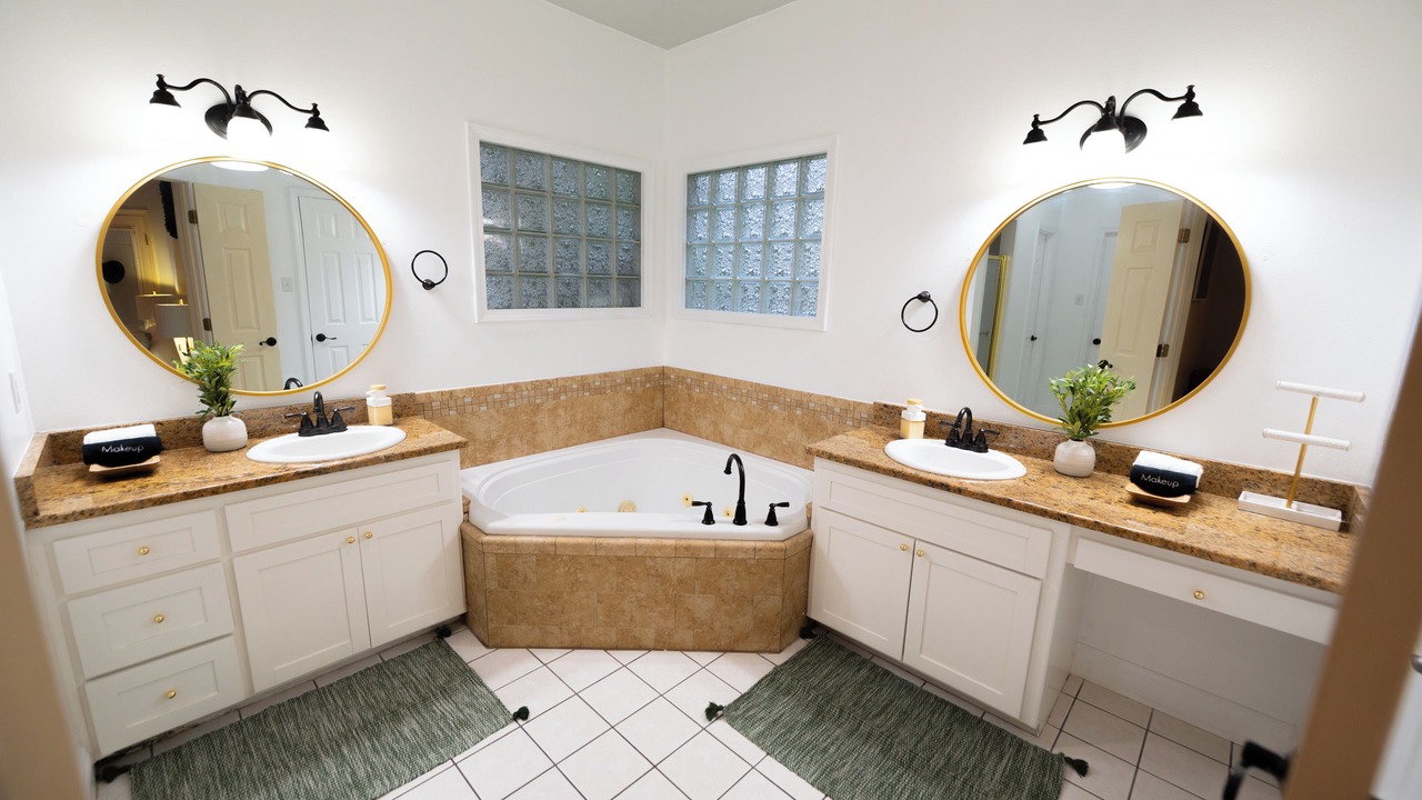 Photo of Bathroom in Fort Smith