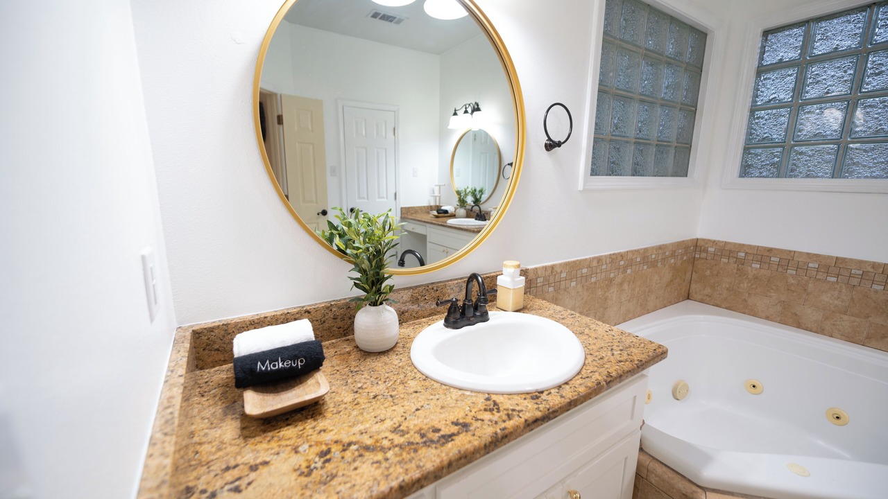 Photo of Bathroom in Fort Smith