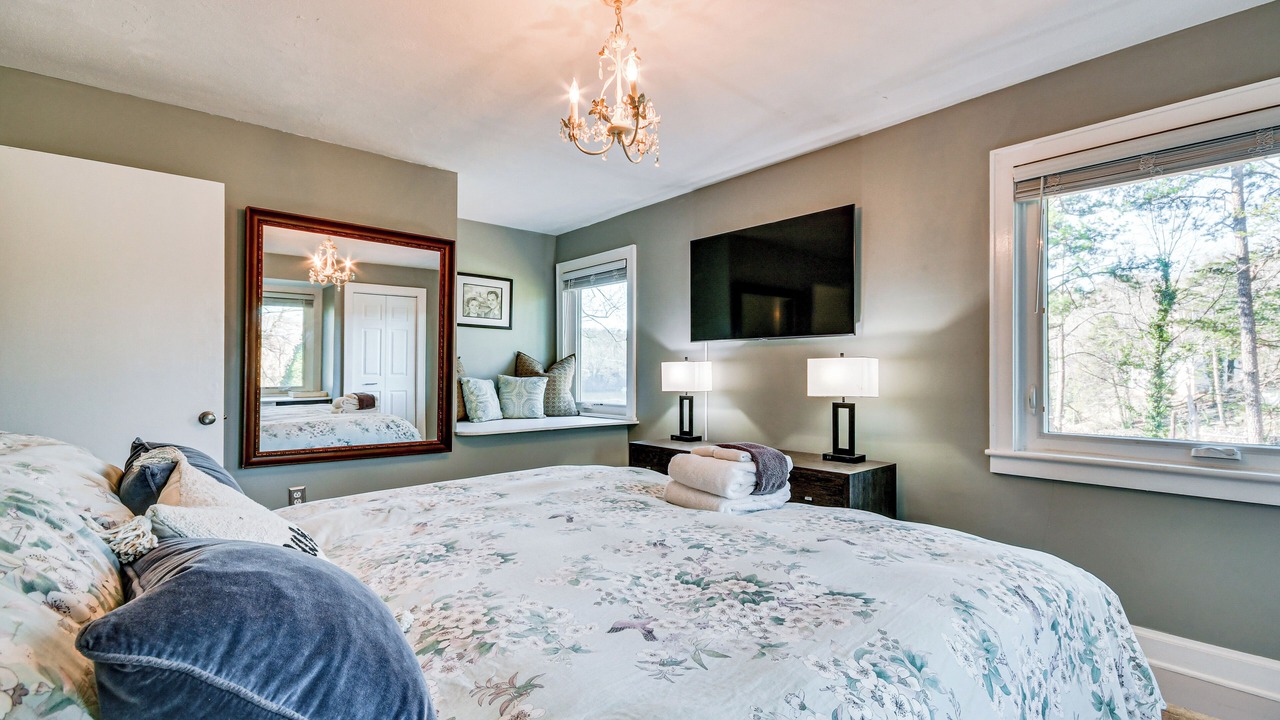 Photo of Bedroom in Lynn