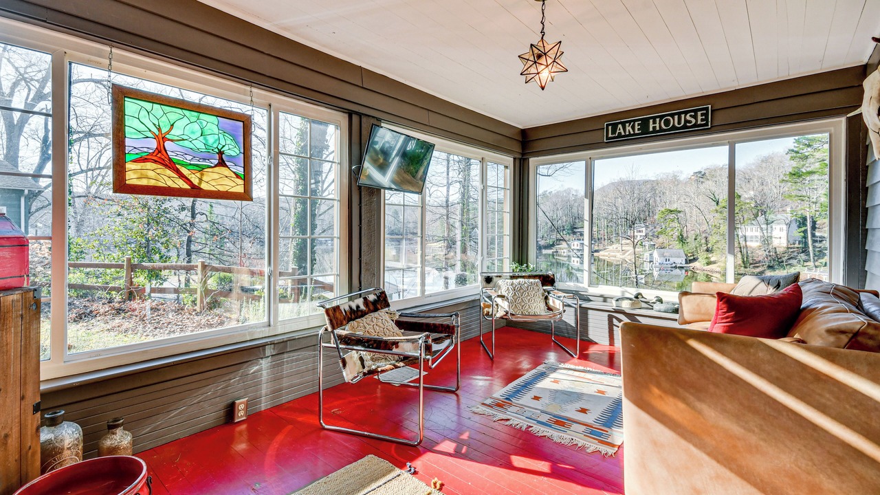 Photo of Livingroom in Lynn