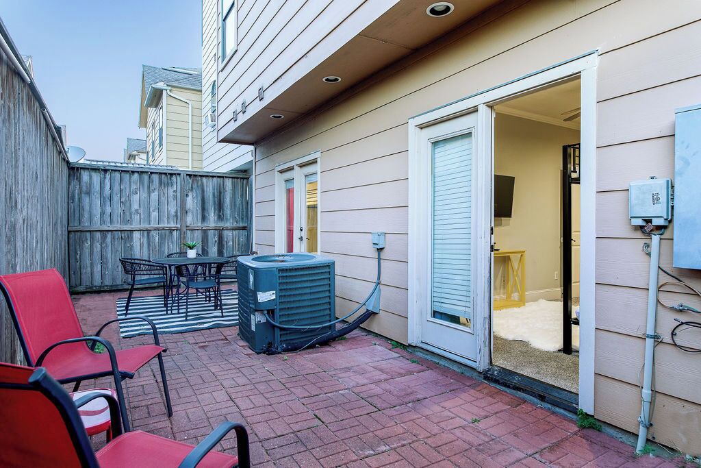 Photo of Outdoor in Woodlake - Briar Meadow