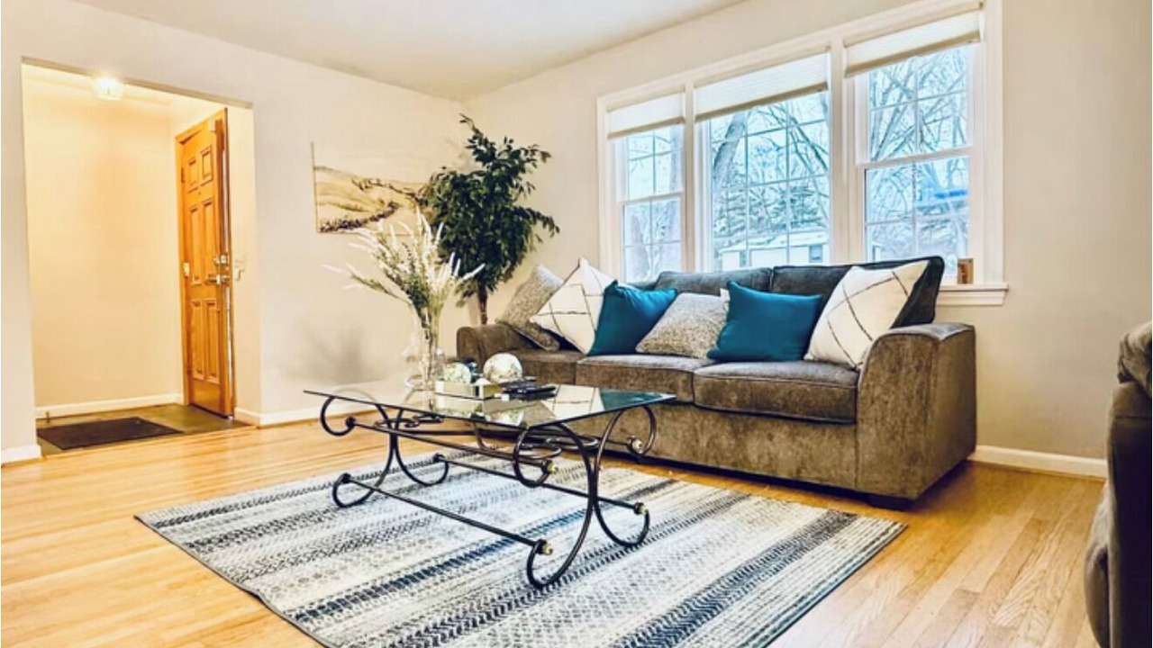 Photo of Livingroom in East Irondequoit