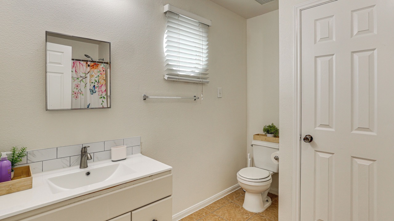 Photo of Bathroom in Medical Center District