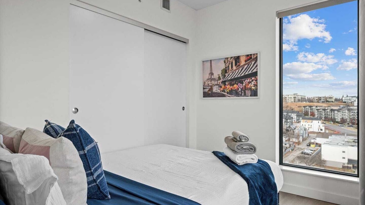 Photo of Bedroom in Crescent Heights