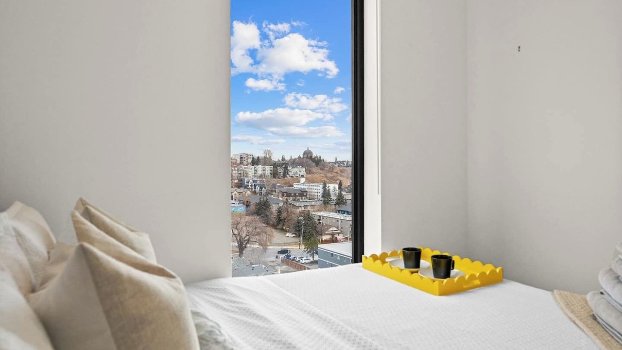 Photo of Bedroom in Crescent Heights