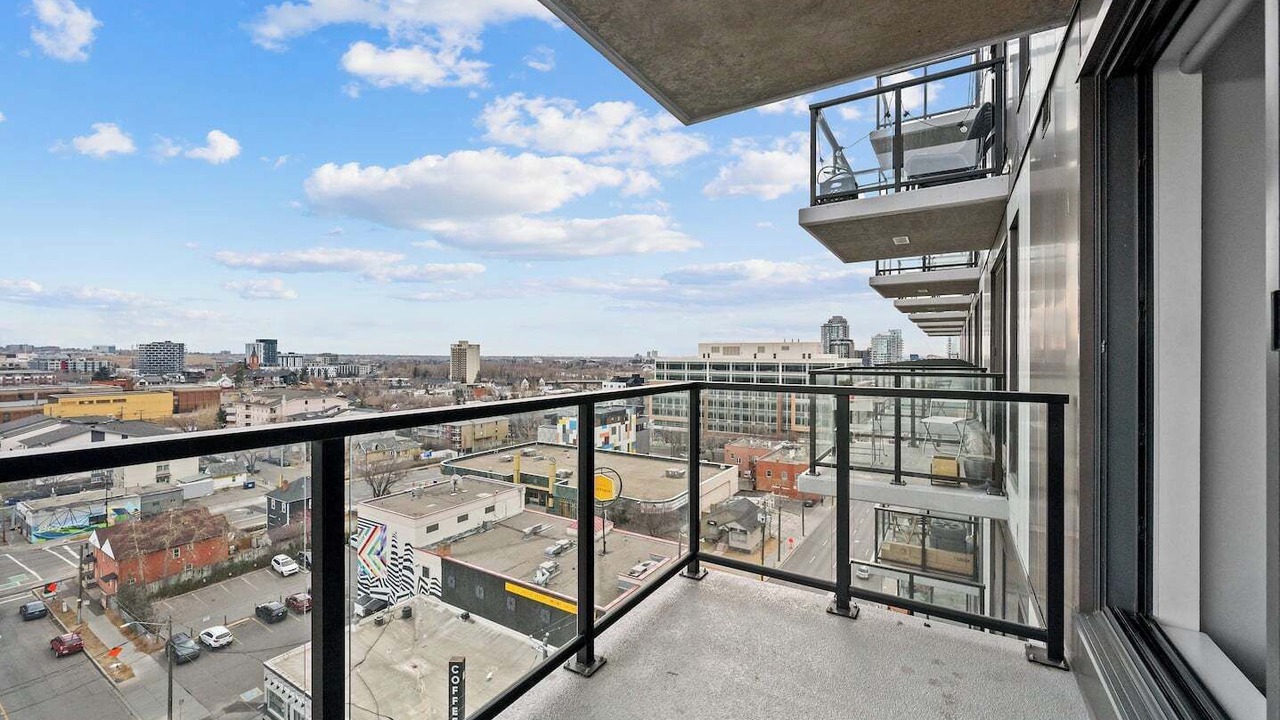 Photo of Outdoor in Crescent Heights