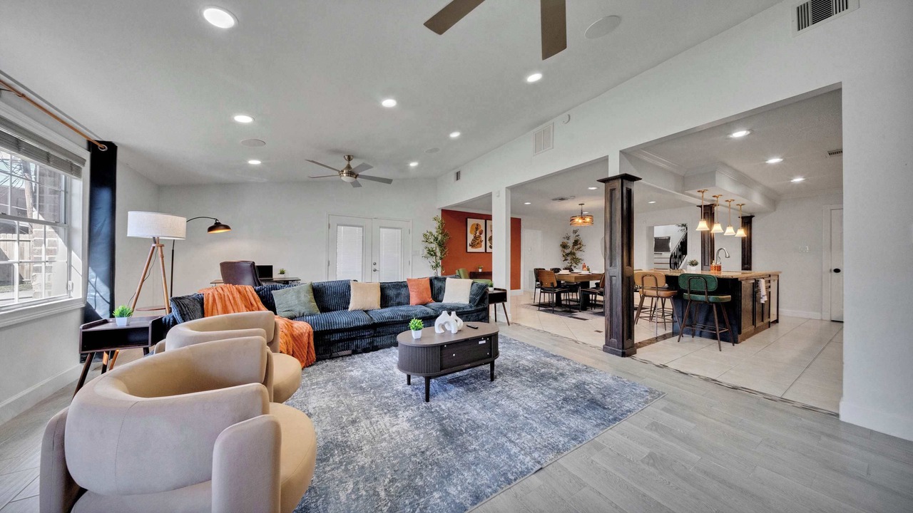 Photo of Livingroom in Brookhollow