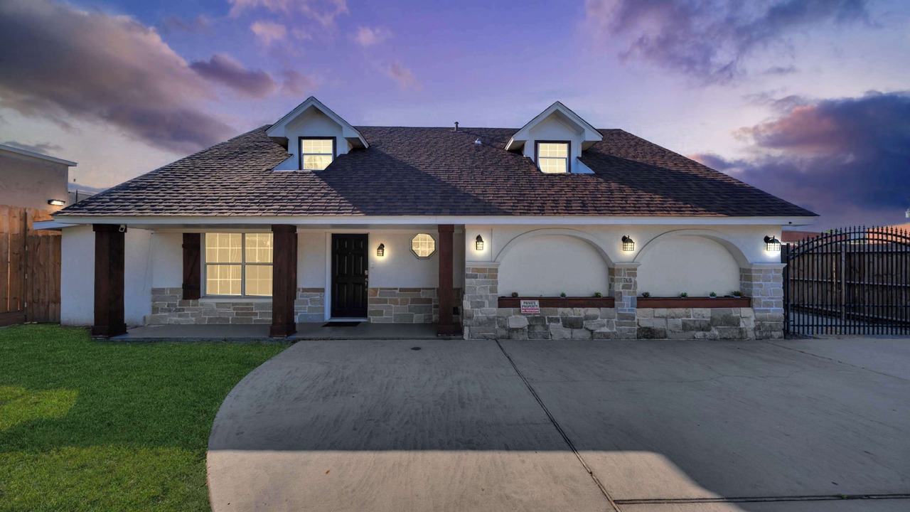 Photo of Outdoor in Brookhollow