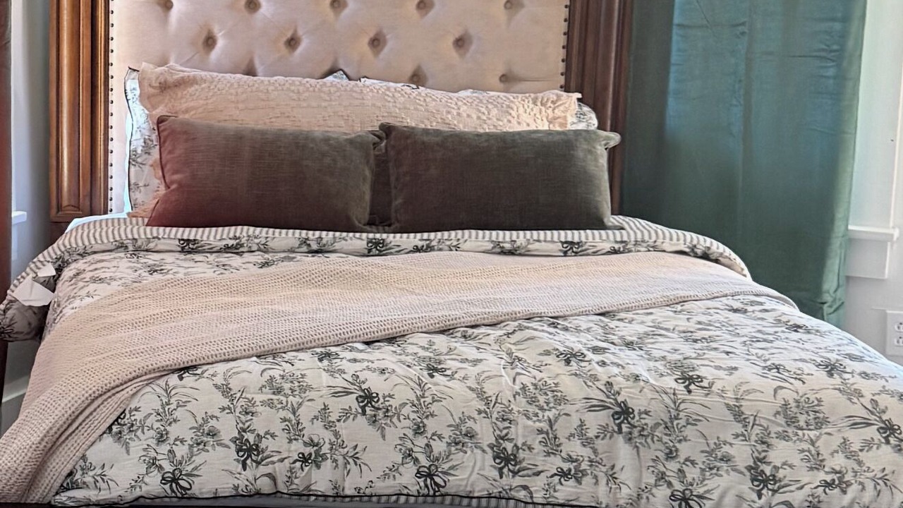Photo of Bedroom in Clarendon