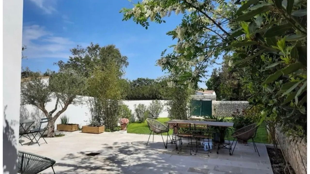 Photo of Patio Balcony in Ars-en-Re
