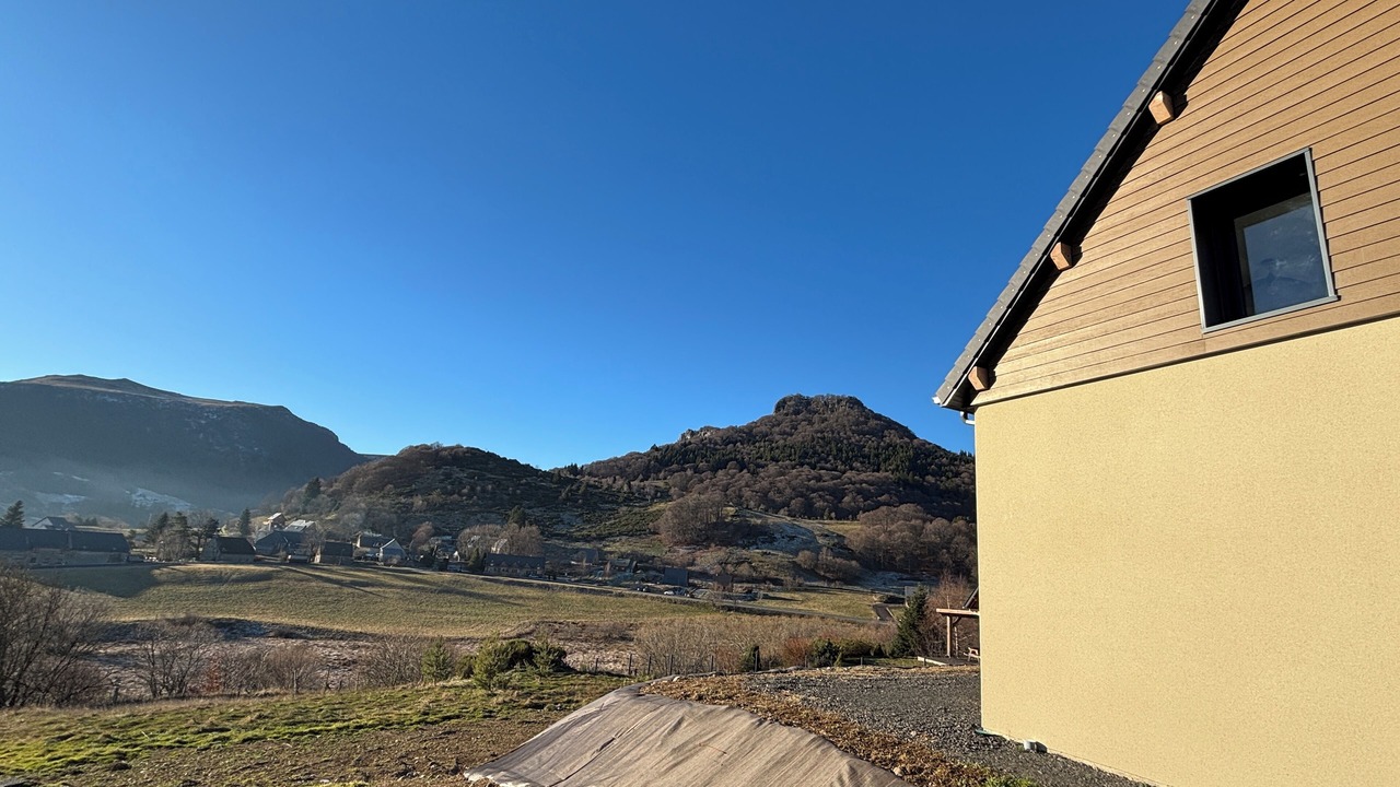 Photo of Outdoor in Chambon-sur-Lac