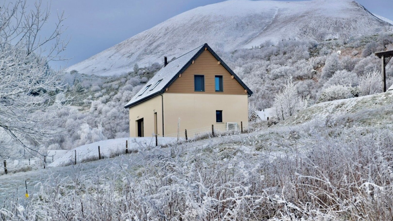 Photo of Outdoor in Chambon-sur-Lac
