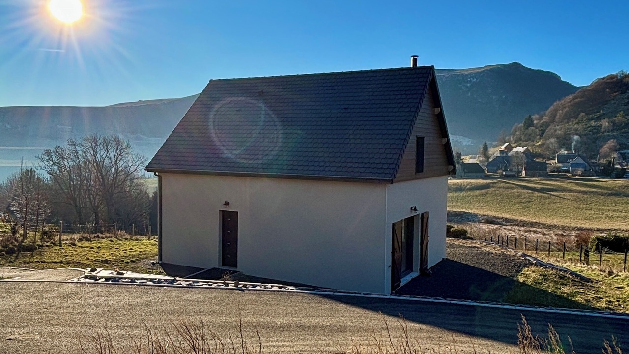 Photo of Outdoor in Chambon-sur-Lac