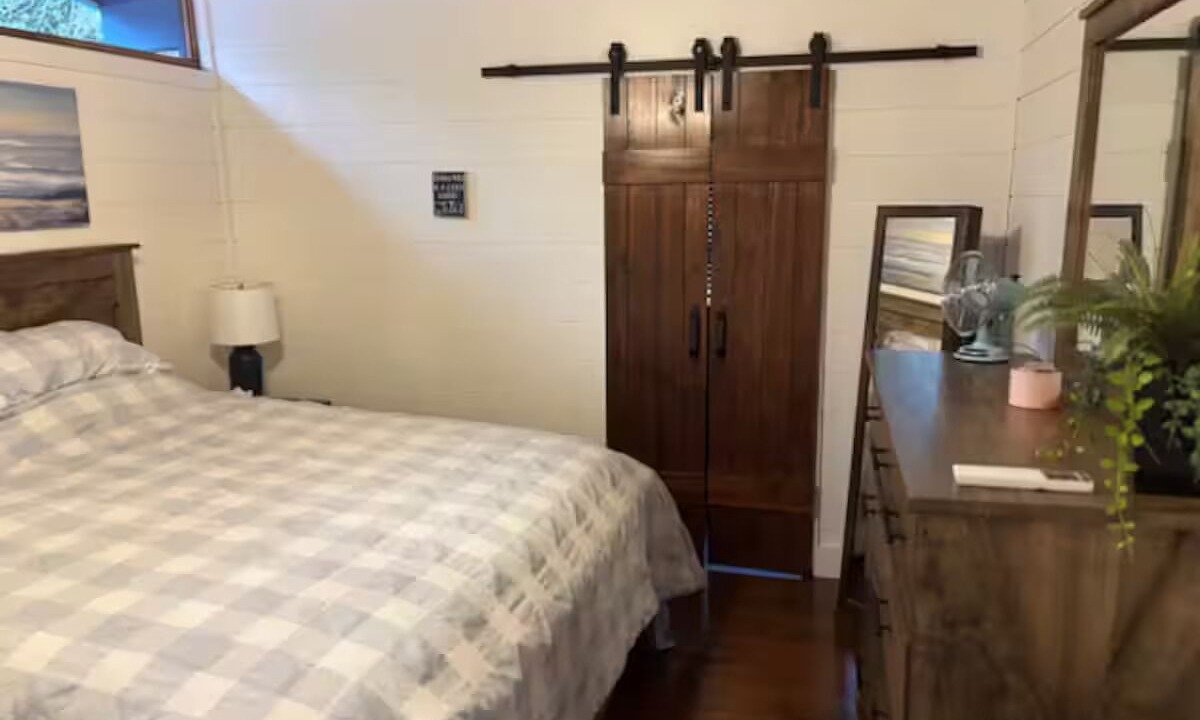 Photo of Bedroom in Kincardine