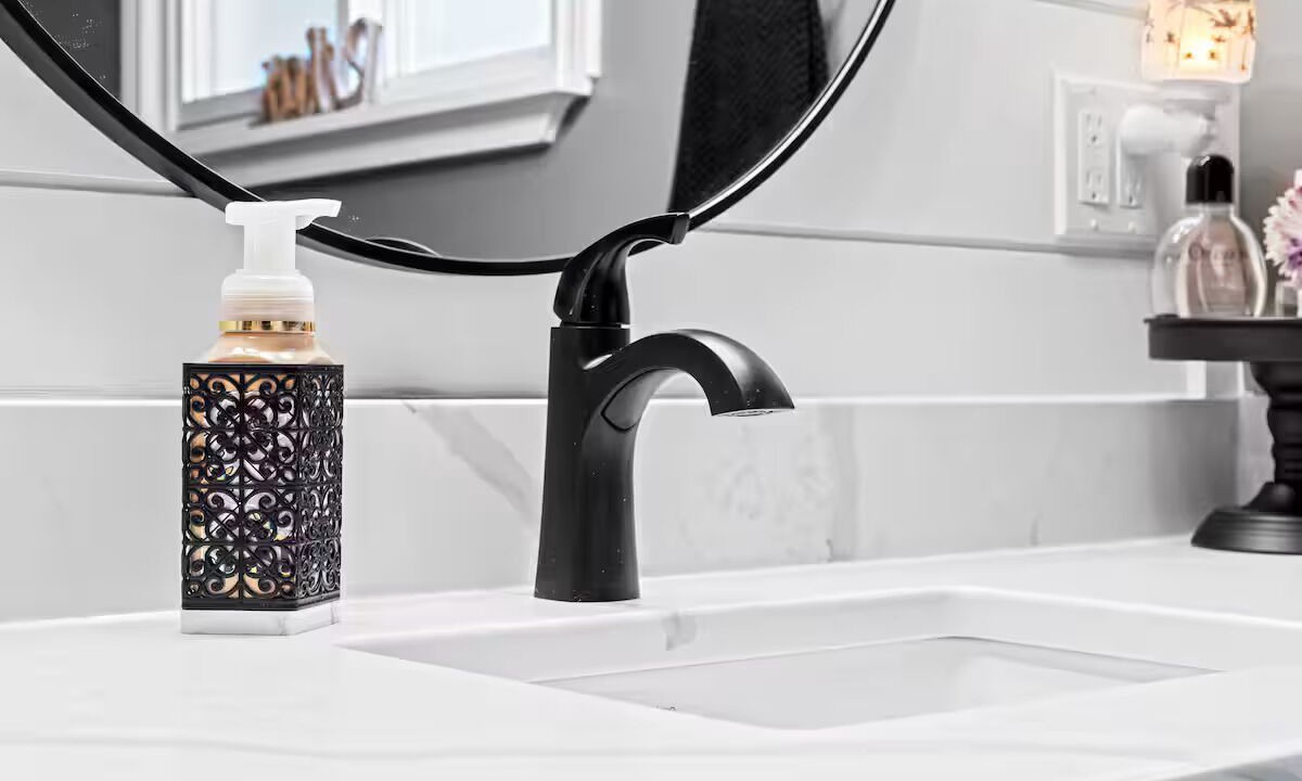 Photo of Bathroom in Kincardine