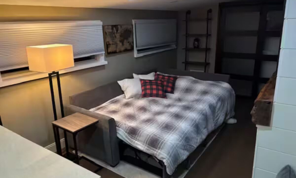 Photo of Bedroom in Kincardine